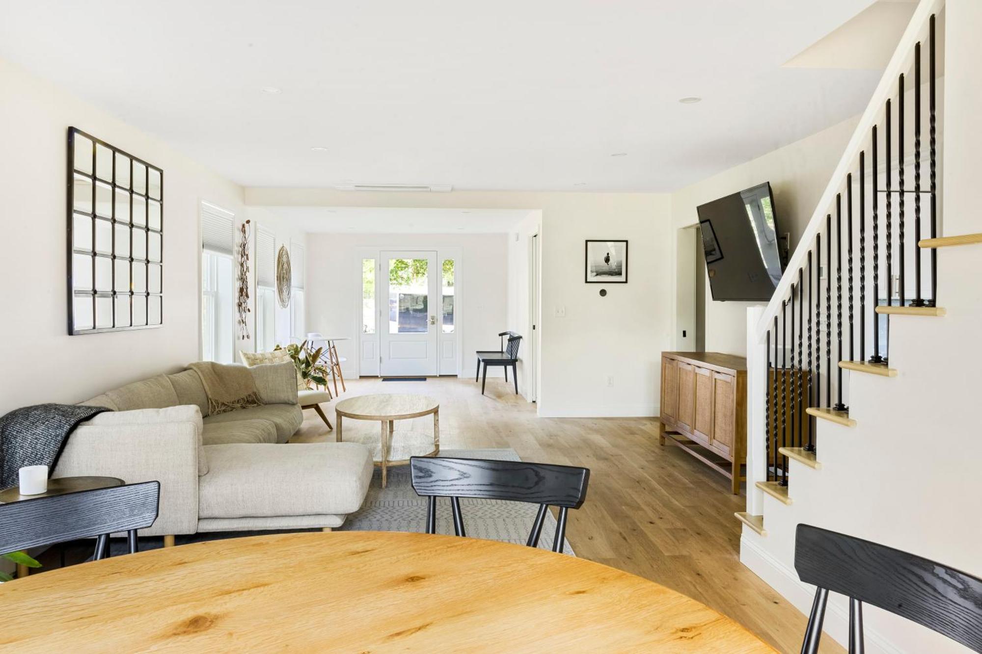 Bright 4Br Beach House, Pine Point Perfection Scarborough Exterior photo