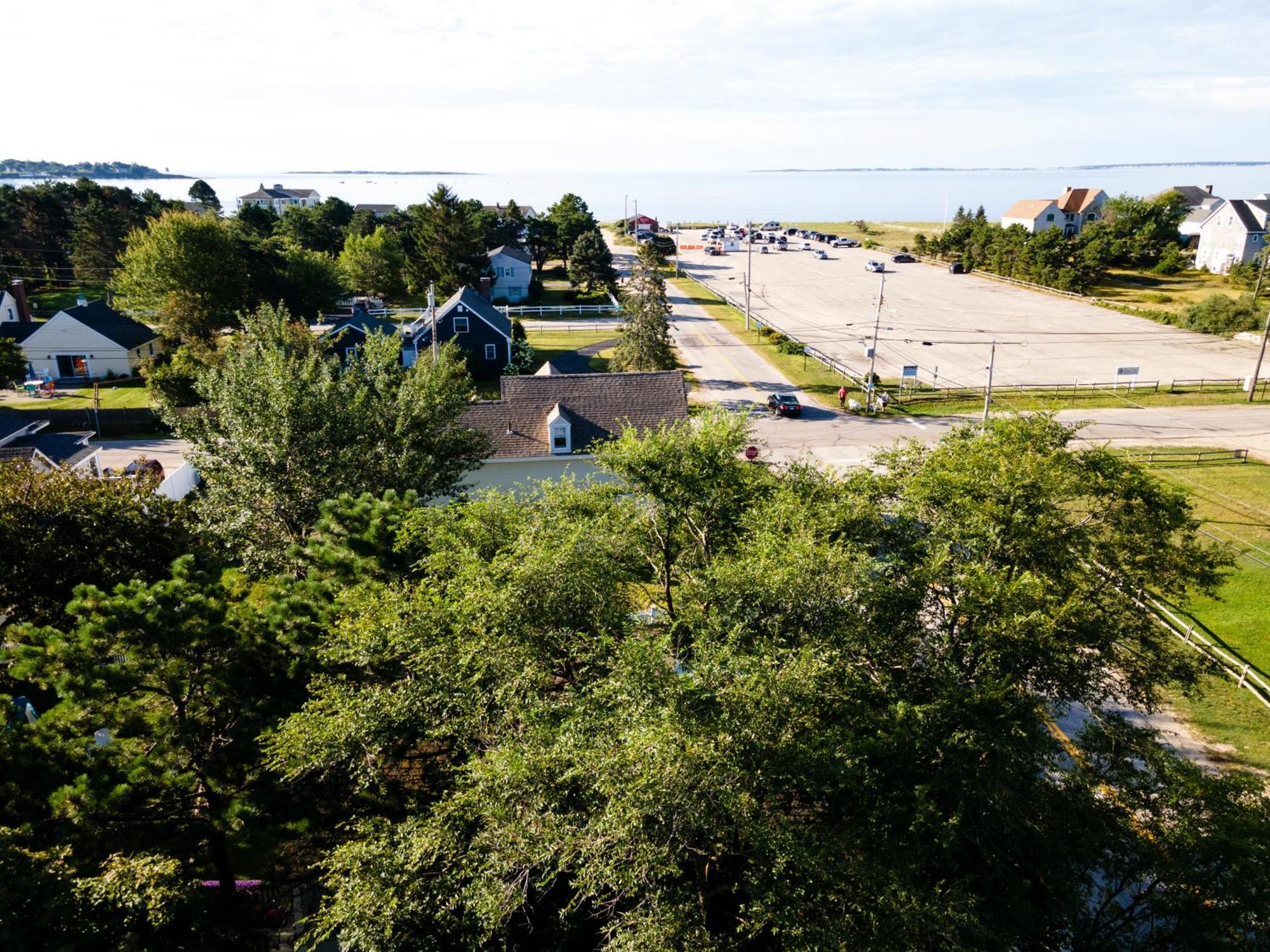 Bright 4Br Beach House, Pine Point Perfection Scarborough Exterior photo